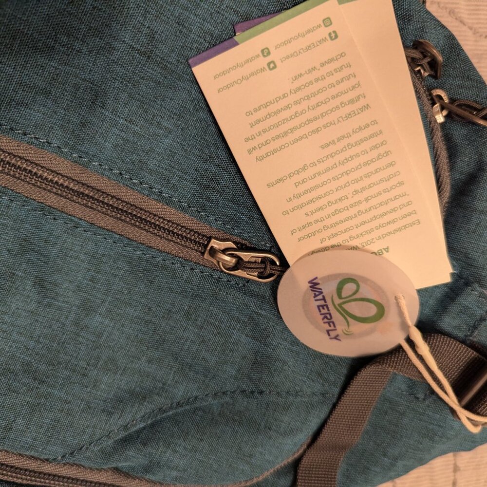 NEW Waterfly crossbody sling, 4 compartments, Sporty Travel, Hiking, Chest Bag - Picture 4 of 6